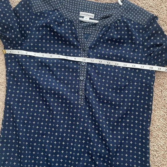 Croft&Barrow Flower Print Blue and White Blouse with 3/4 Sleeves - Picture 4 of 7